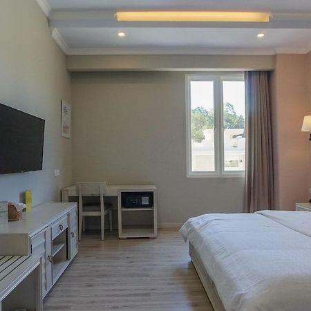 Hotel Villa Emitta Tomohon Luaran gambar