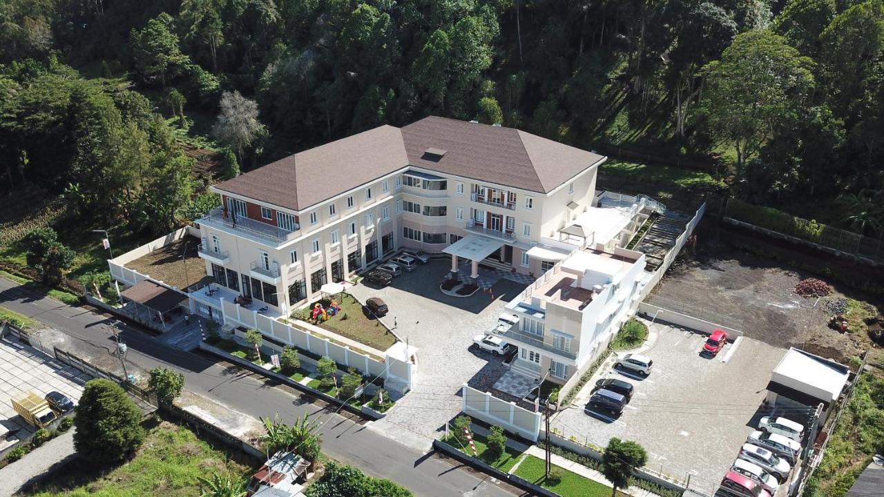 Hotel Villa Emitta Tomohon Luaran gambar