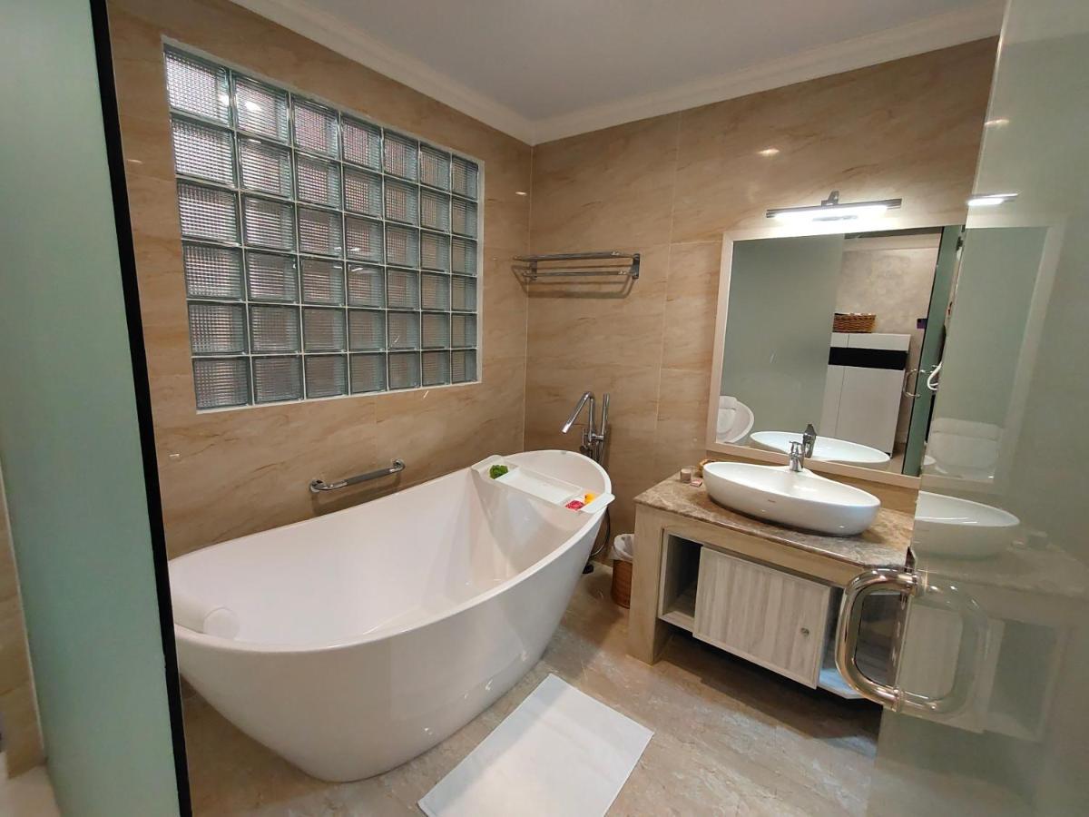 Hotel Villa Emitta Tomohon Luaran gambar