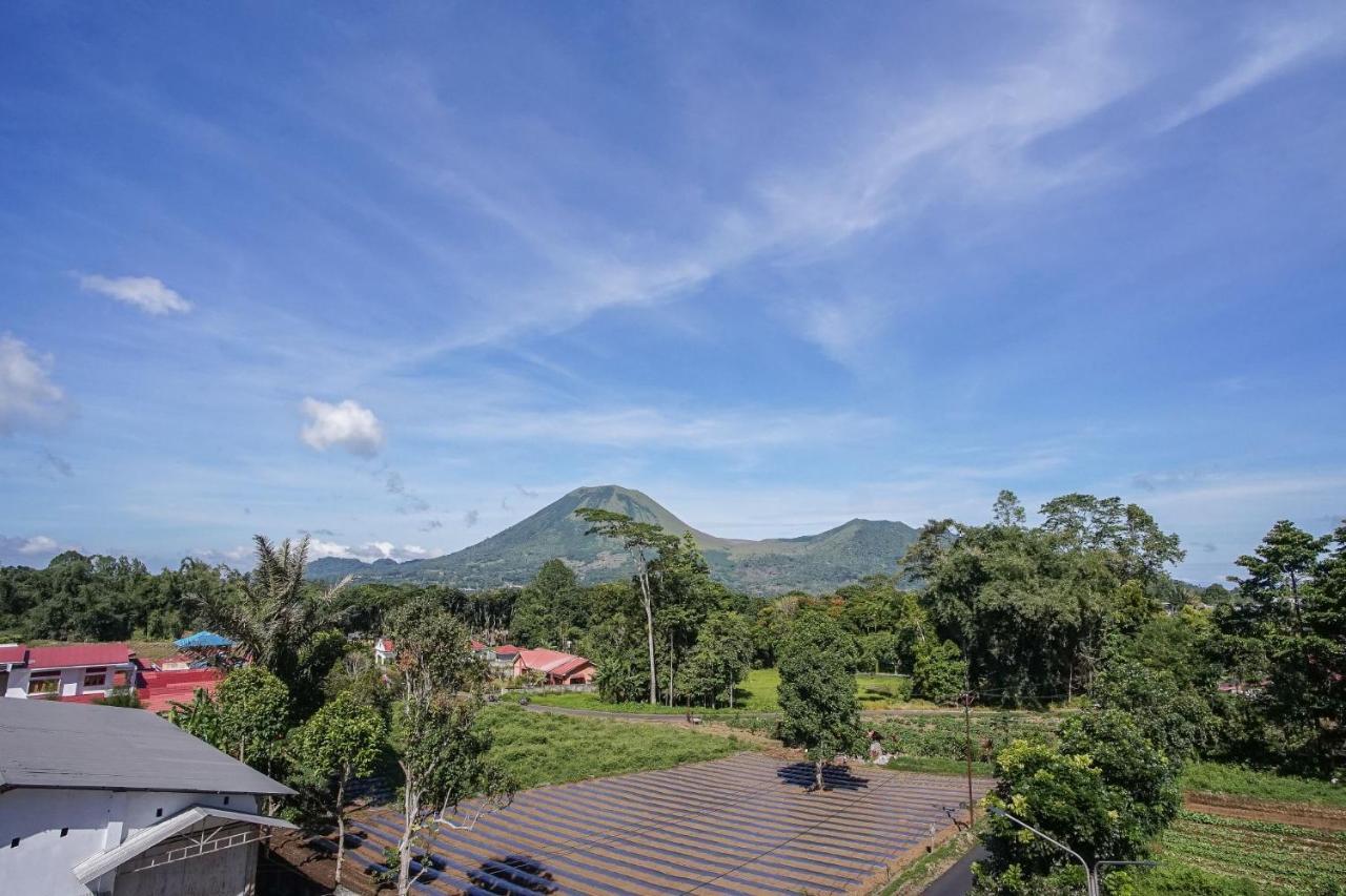 Hotel Villa Emitta Tomohon Luaran gambar
