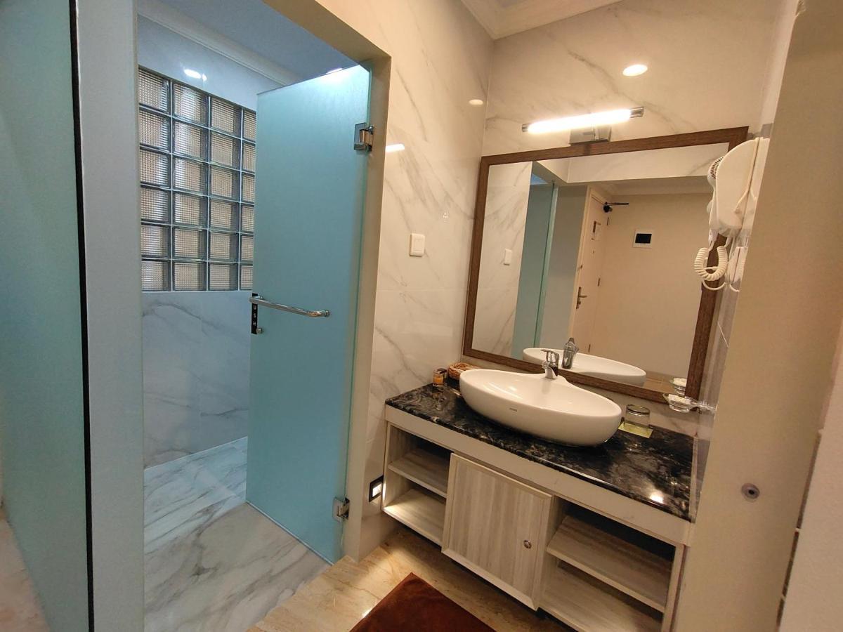 Hotel Villa Emitta Tomohon Luaran gambar
