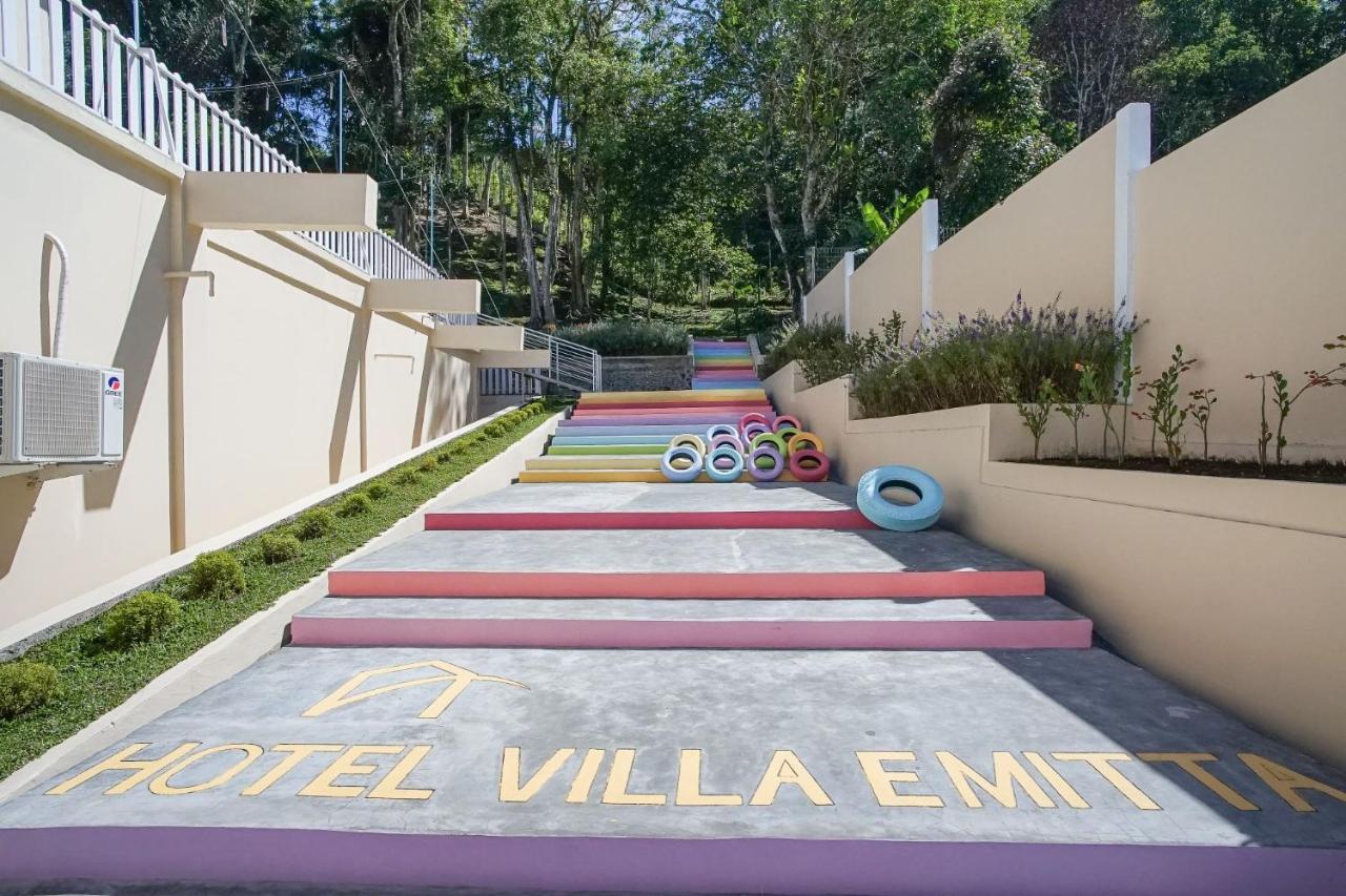 Hotel Villa Emitta Tomohon Luaran gambar